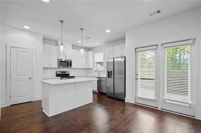 Primary Photo - 6329 Princeton Ridge Dr