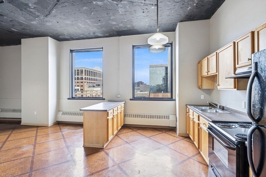 Primary Photo - Commerce Building Apartments