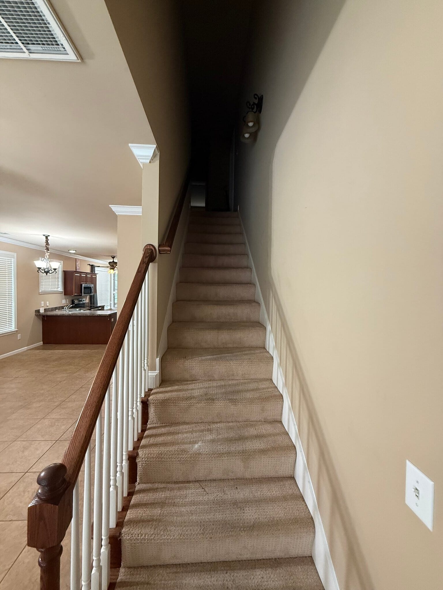 Building Photo - 2343 Ridgemont Dr