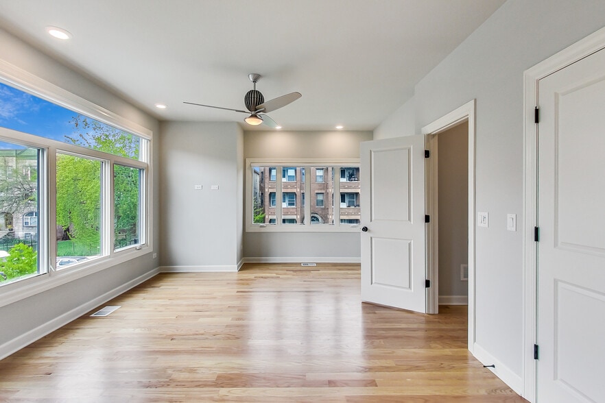 Building Photo - 6115 S University Ave