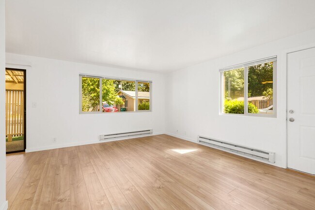 Building Photo - Downtown Issaquah 2 Bedroom 1 Bath Duplex