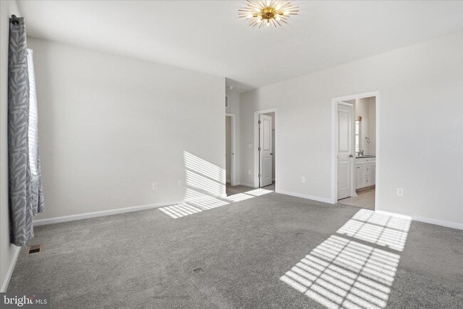 Building Photo - 889 Barksdale Dr