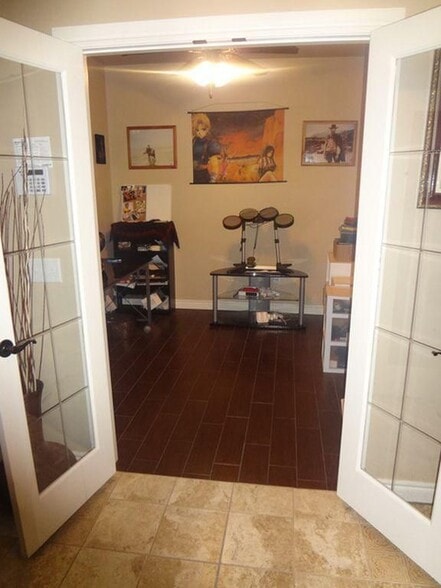 Building Photo - 1233 Red Rock Drive