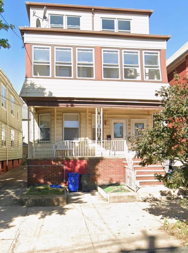 Building Photo - 317 Avenue A