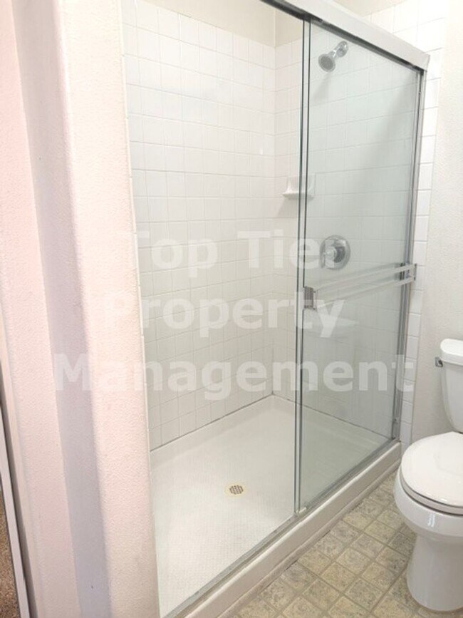 Building Photo - ***Dual-Primary 2 bed / 2 bath Condo in Carmel Valley - Available NOW***