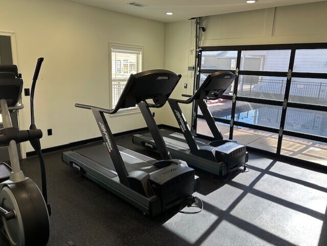 Building Photo - 100 Taylor Cottage Cv