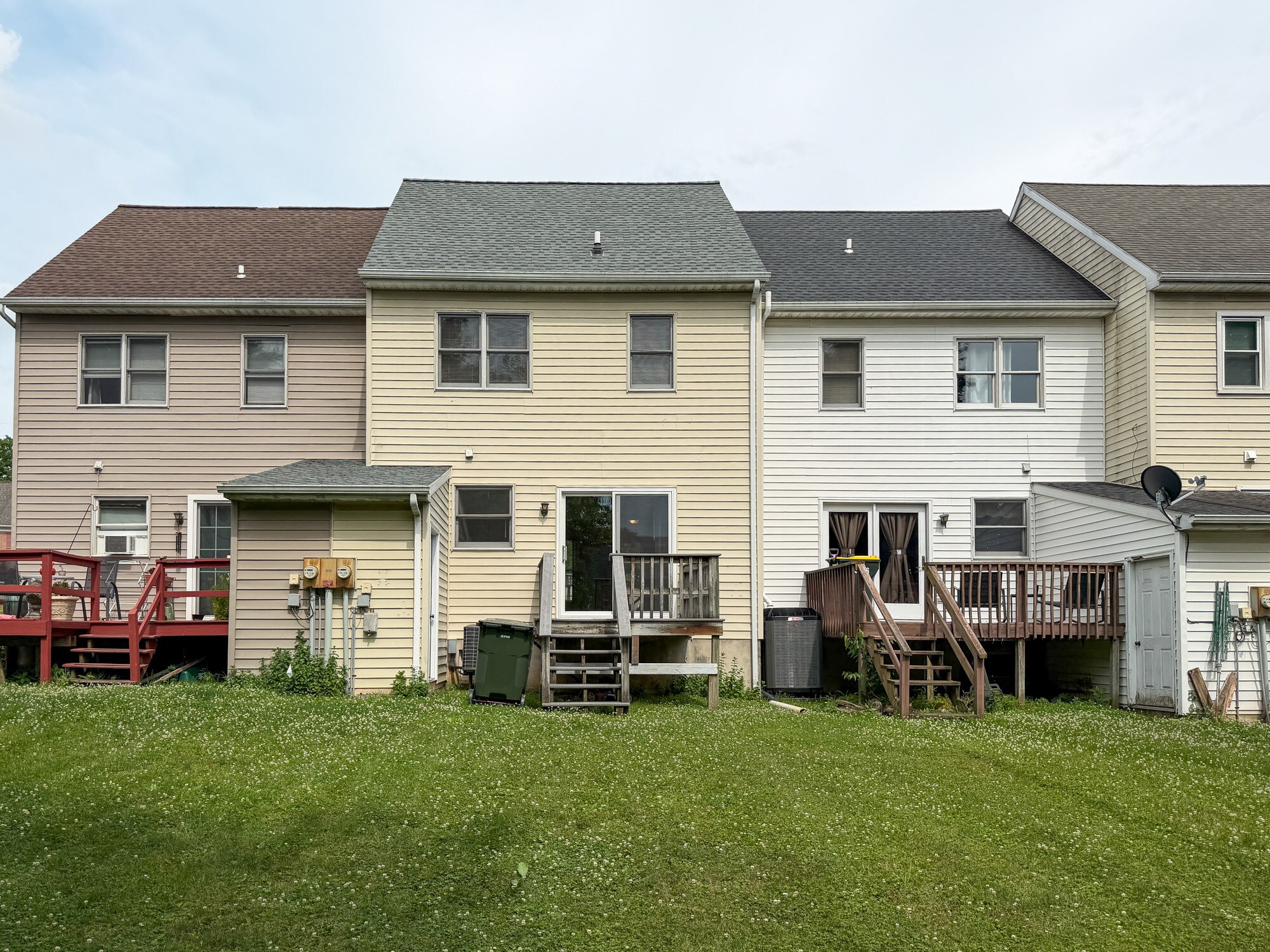 Building Photo - 28 Pheasant Ln
