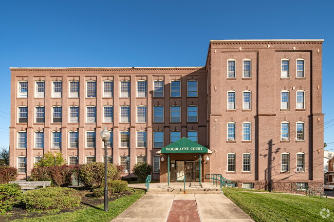 Building Photo - Woodlayne Court