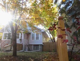 Building Photo - 1860 Carroll Ave