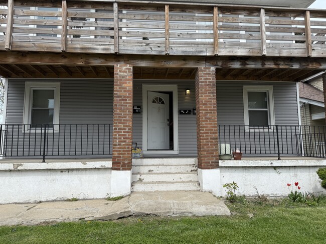 Building Photo - 2748 Harris Ave