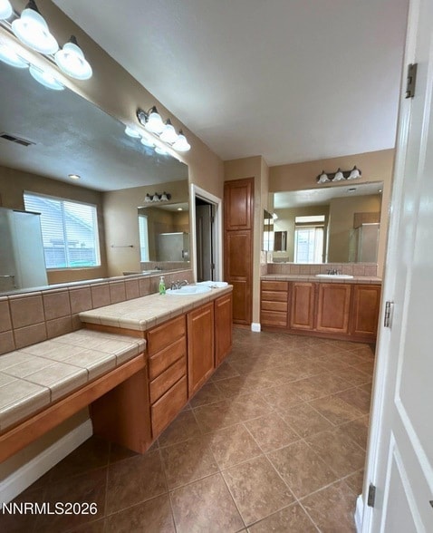 Building Photo - 635 Ubaldo Ct