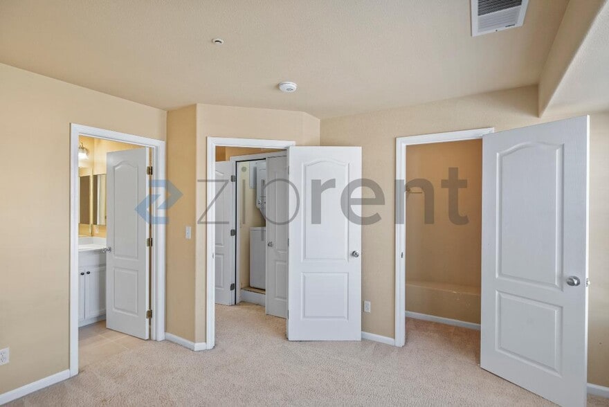 Building Photo - 20 Ashford Pl