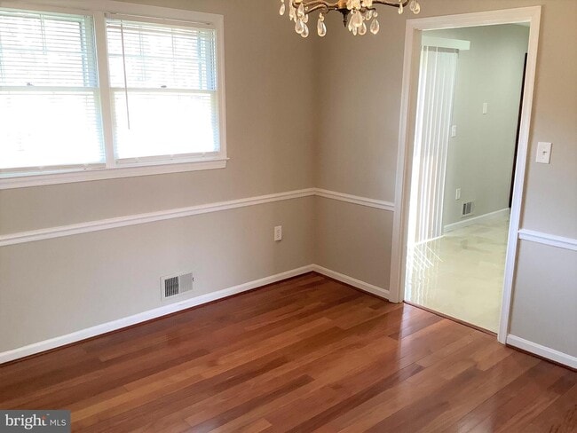 Building Photo - 9300 Southmoor Ct