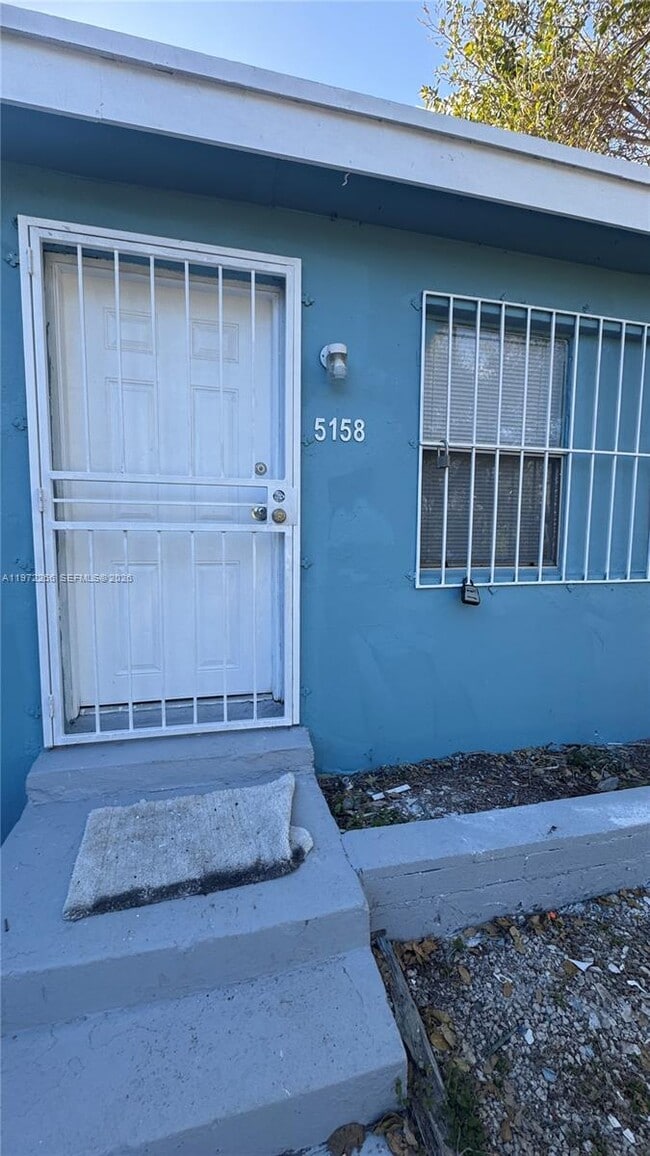 Building Photo - 5158 NW 23rd Ave