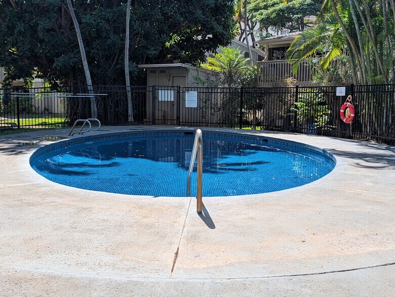 Building Photo - 4435 Lower Honoapiilani Rd