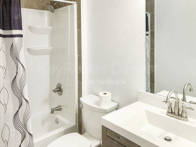 Building Photo - 2676 Perry St