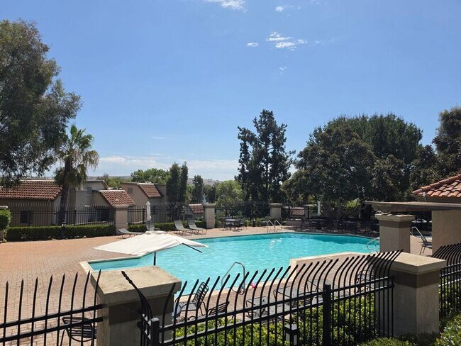 Building Photo - 28201 Montecito