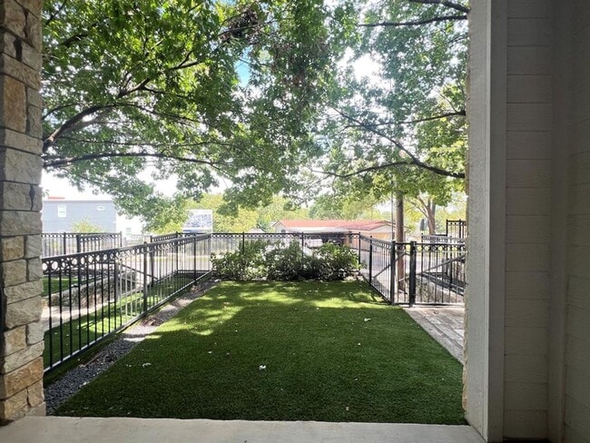 Building Photo - Welcome to SoLa City Homes, where urban el...
