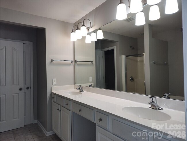Building Photo - 8952 Kirkley View Ct
