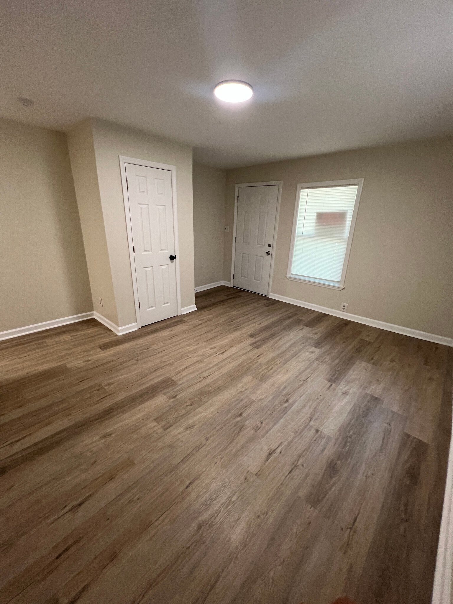 Building Photo - 506 N Line St