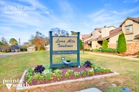 Building Photo - 200 Parma Dr