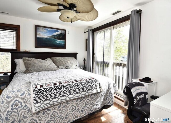 Building Photo - 285 East Ave