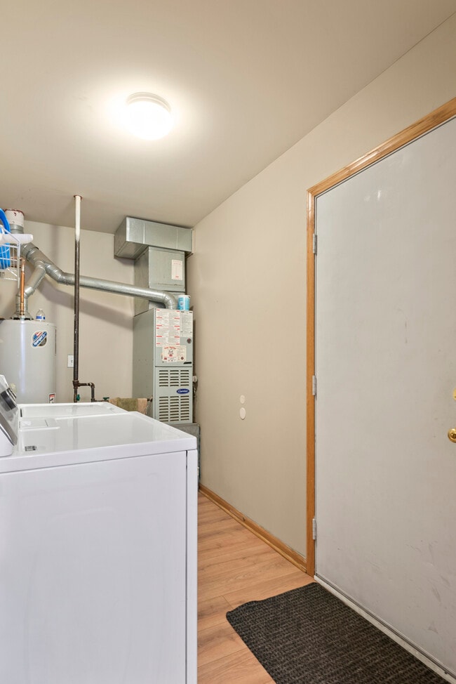 Building Photo - 2805 Packford Ln