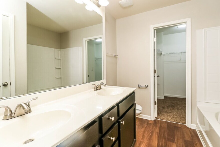 Building Photo - 1108 Black Diamond Dr