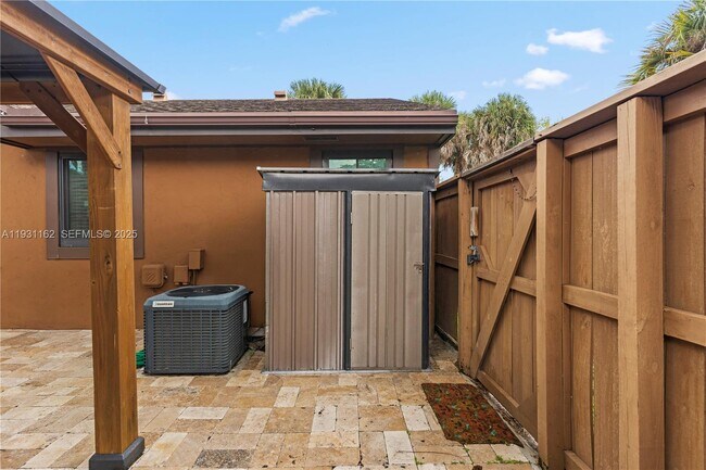 Building Photo - 9301 SW 130th St