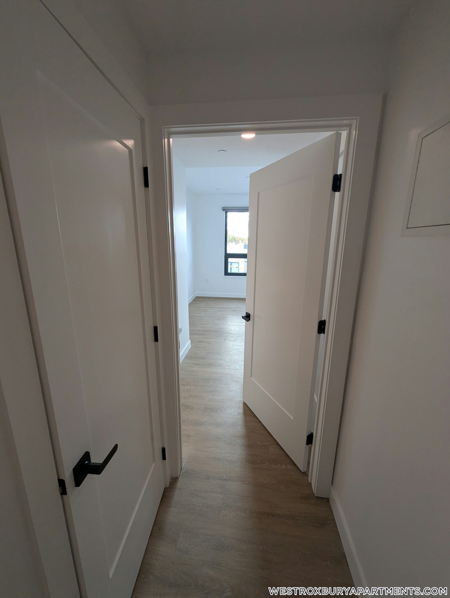 Building Photo - 199 Gardner St