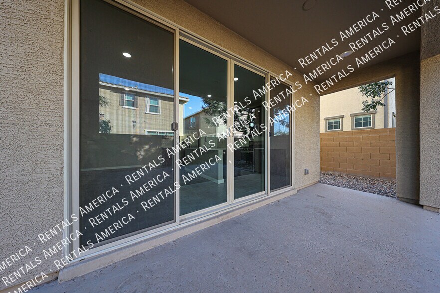Building Photo - 1026 E Weatherby Way