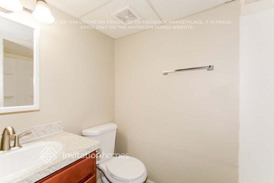 Building Photo - 2948 France Ave N