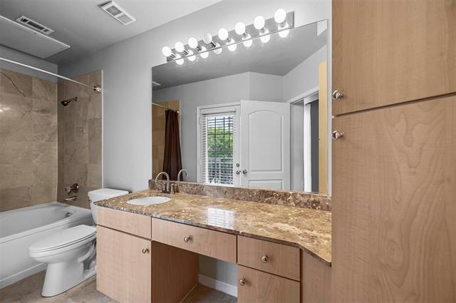 Building Photo - 3225 Turtle Creek Blvd