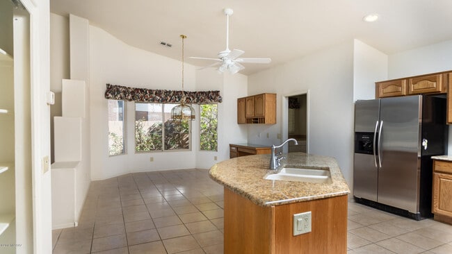Building Photo - 38006 S Desert Highland Dr