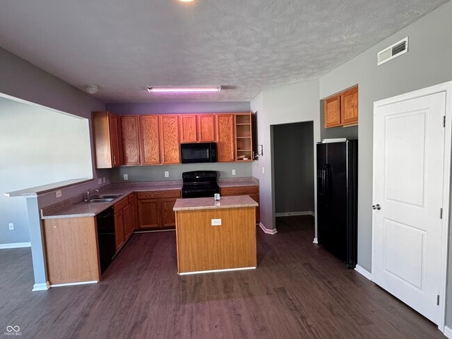 Building Photo - 8348 Burket Way