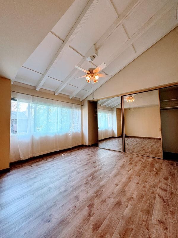 Building Photo - 2224 Woodside Ln