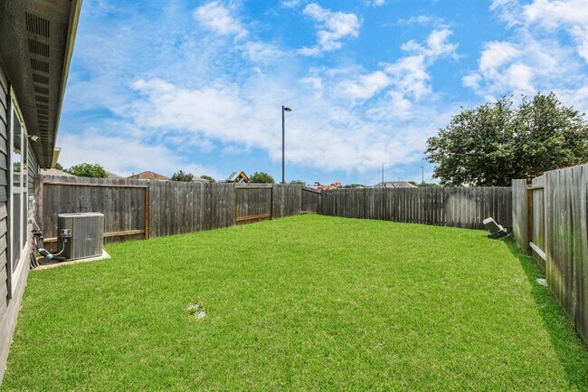 Building Photo - 7014 Cedar Breeze Ct