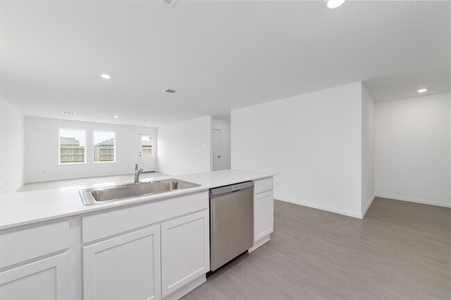 Building Photo - 3064 Huntersville Dr
