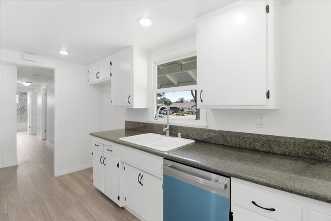 Building Photo - 2986 Calle Quebracho