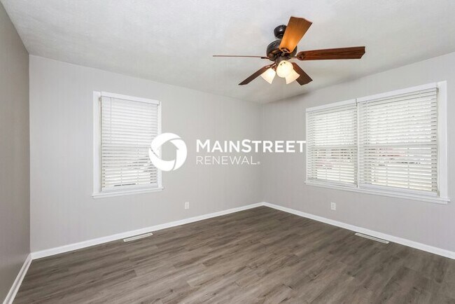 Building Photo - 3 Bedroom Pet-Friendly Home in Louisville,...