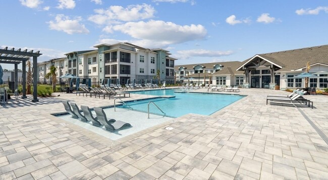 Building Photo - 112 Hera Way