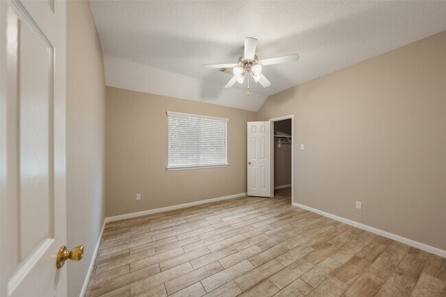 Building Photo - 30627 N Sulphur Creek Dr
