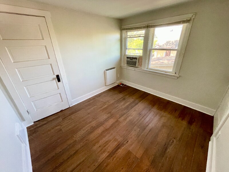 Building Photo - 4518 Ashland Ave