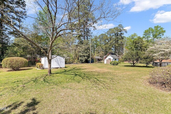 Building Photo - 1114 S 2nd St