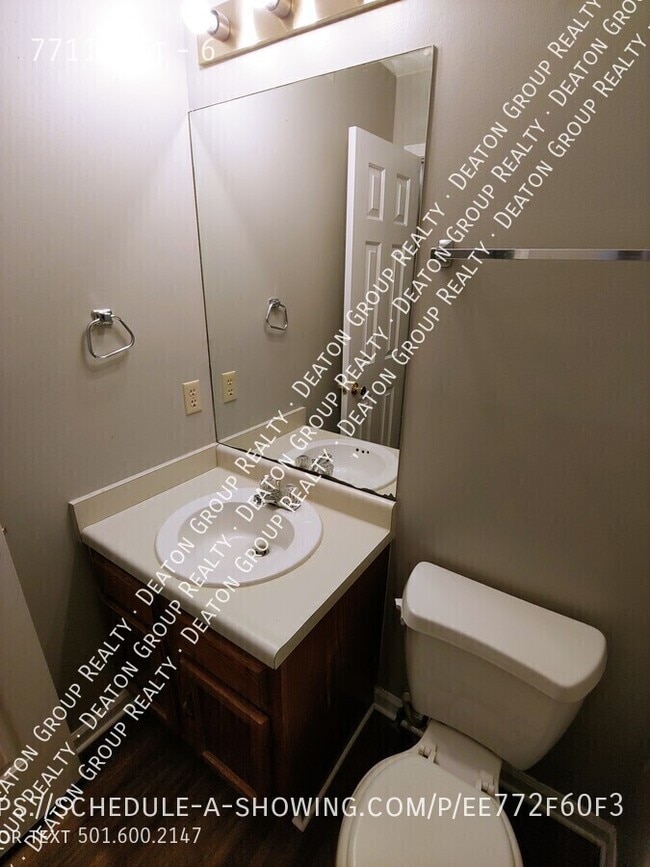 Building Photo - 7711 S St-6