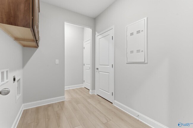 Building Photo - 108 Evergreen Ml Ln