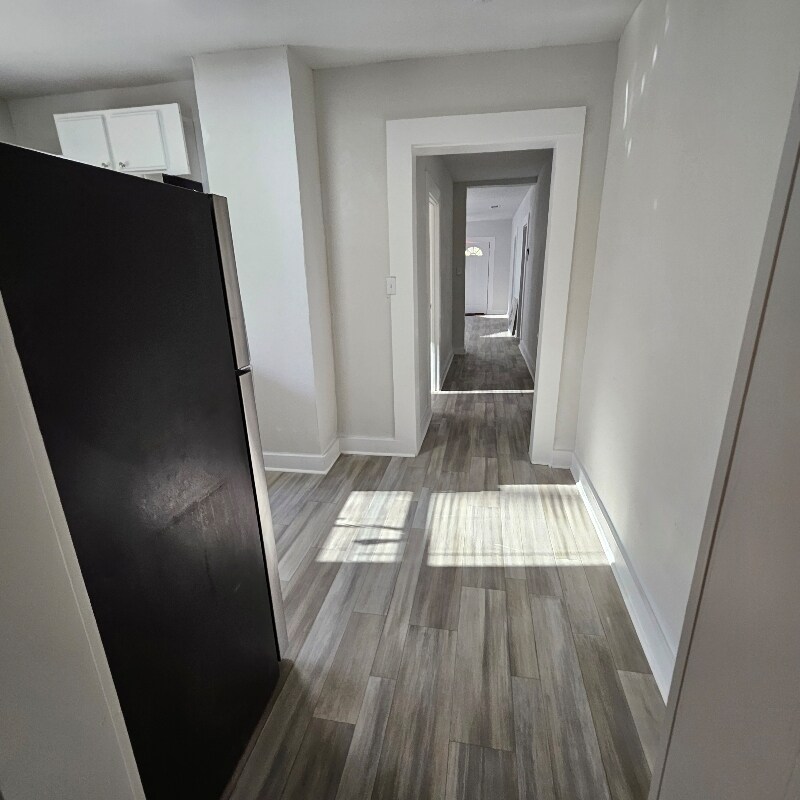 Building Photo - 1509 W Collin St