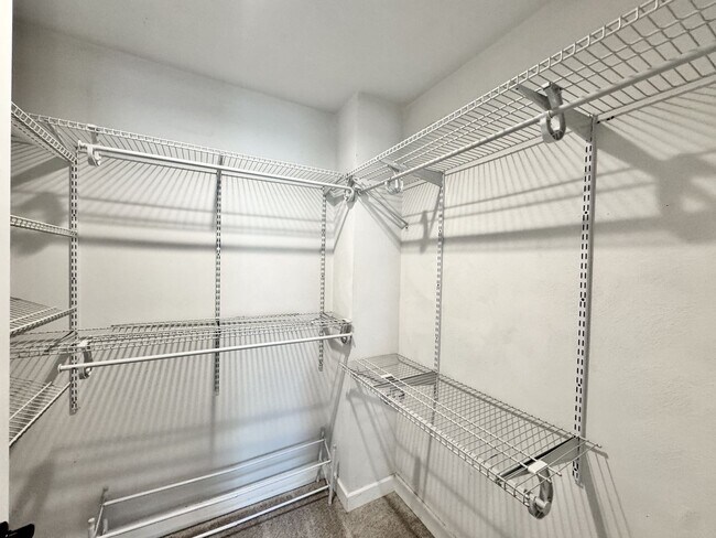 Building Photo - Available NOW! Unique Home in Wesleyan Cha...