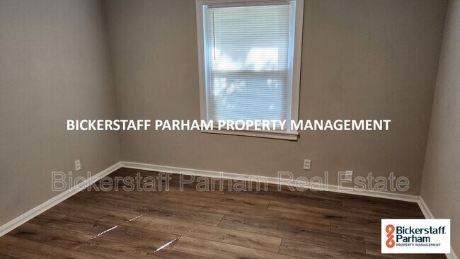 Building Photo - 3923 Trask Dr