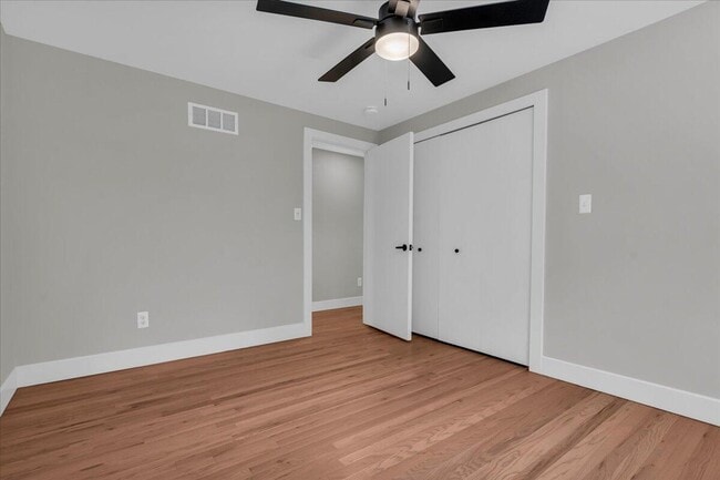 Building Photo - 3729 Boulder Dr